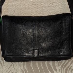 Kenneth Cole New York Black Leather Messenger Bag